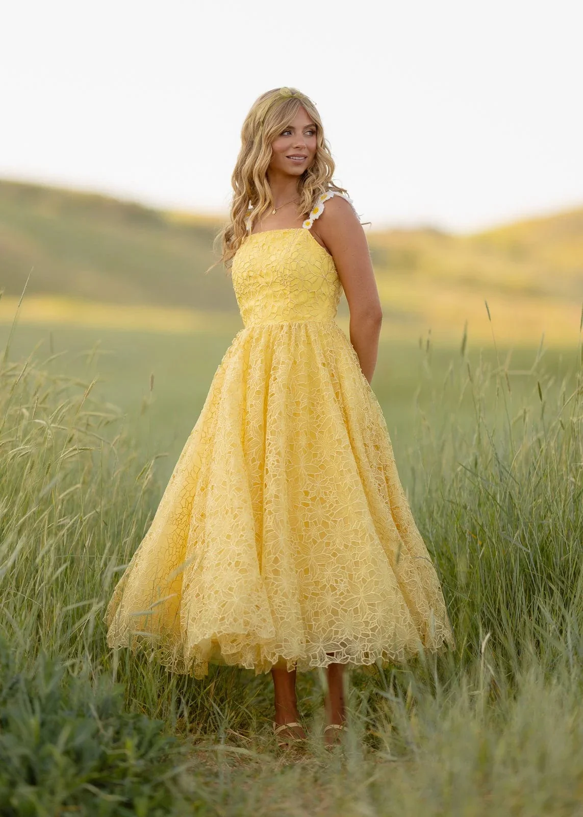 Spaghetti Strap Daisy Detail Square Neck Floral Lace Overlay A Line Midi Evening Dress - Image 7