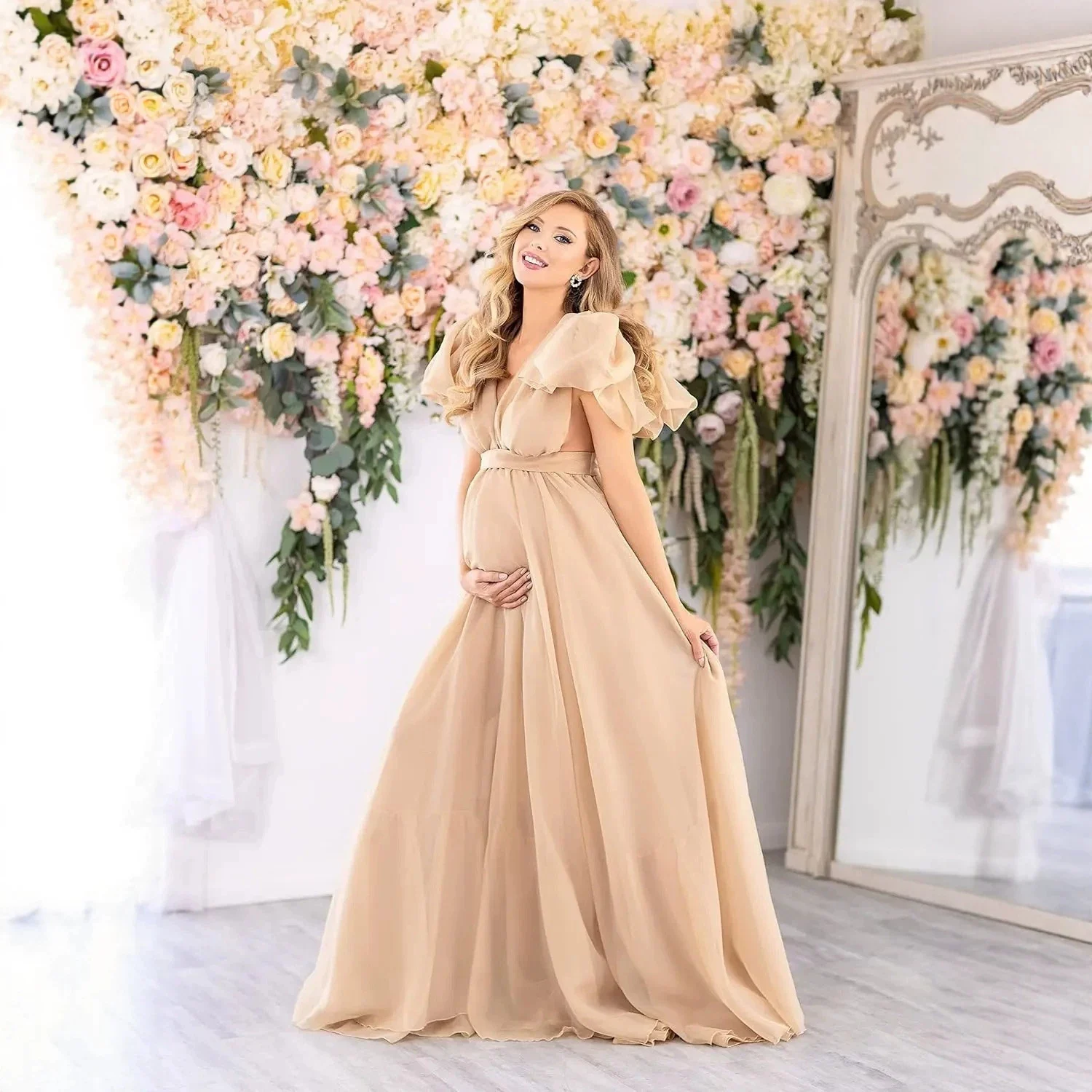 Elegant V‑Neck Chiffon Maternity Photography Dress - Image 3