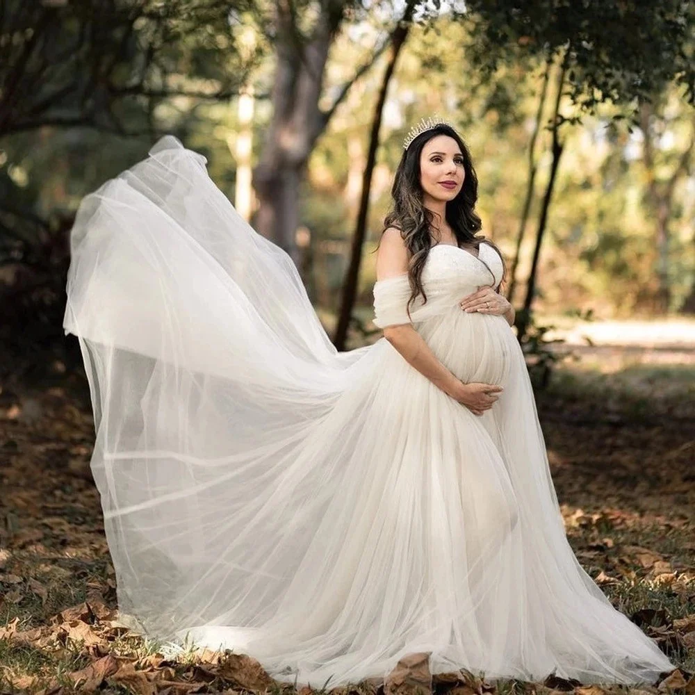 Off‑Shoulder Sweetheart Tulle Maternity Gown - Image 3